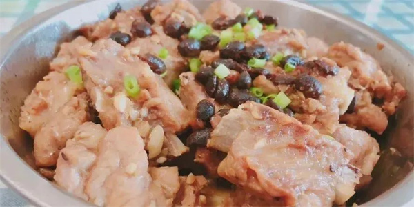 <a href=http://www.8881133.com target=_blank class=infotextkey>江西新東方烹飪學(xué)校</a>.jpg