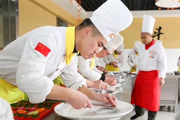 <a href=http://www.8881133.com target=_blank class=infotextkey>江西新東方烹飪學校</a>.jpg