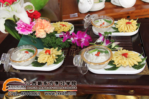 <a href=http://www.8881133.com target=_blank class=infotextkey>江西新東方烹飪學(xué)院</a>學(xué)生獲獎作品4~.jpg