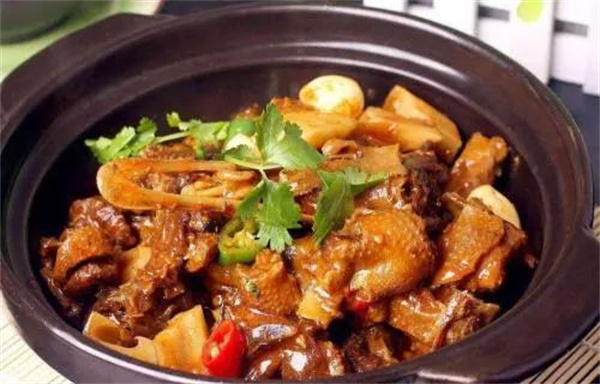 <a href=http://www.8881133.com target=_blank class=infotextkey>江西新東方烹飪學(xué)校</a>.jpg