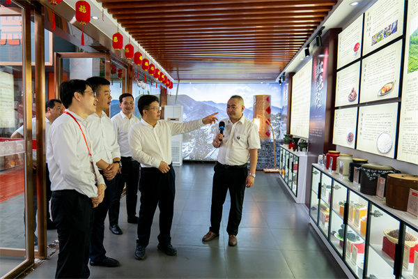 <a href=http://www.8881133.com target=_blank class=infotextkey>江西新東方烹飪學(xué)校</a>.jpg