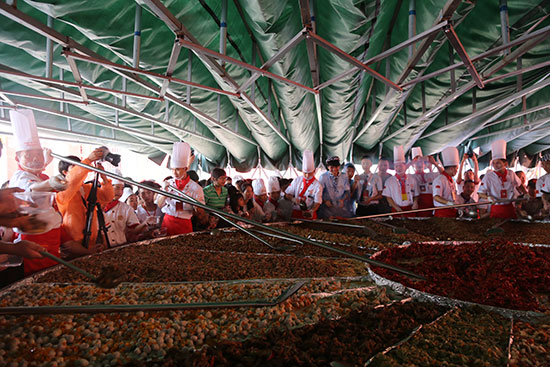 <a href=http://www.8881133.com target=_blank class=infotextkey>江西新東方烹飪學(xué)校</a>.jpg