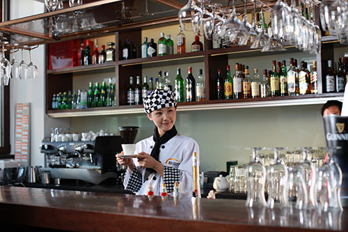 <a href=http://www.8881133.com target=_blank class=infotextkey>江西新東方烹飪學(xué)校</a>.jpg