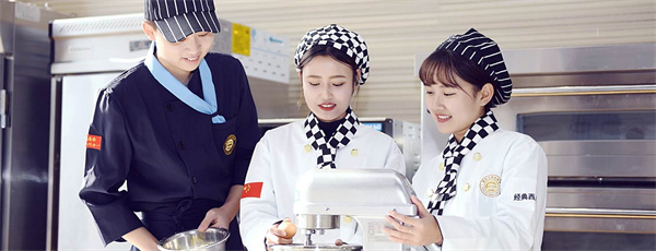 <a href=http://www.8881133.com target=_blank class=infotextkey>江西新東方烹飪學校</a>