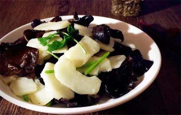 <a href=http://www.8881133.com target=_blank class=infotextkey>江西新東方烹飪學校</a>