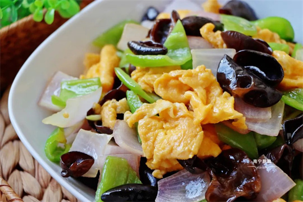 <a href=http://www.8881133.com target=_blank class=infotextkey>江西新東方烹飪學(xué)校</a>.jpg