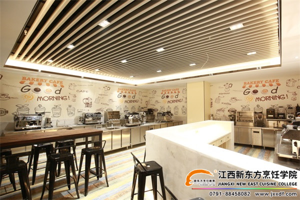 <a href=http://www.8881133.com target=_blank class=infotextkey>江西新東方烹飪學(xué)院</a>畢業(yè)后工資高.jpg