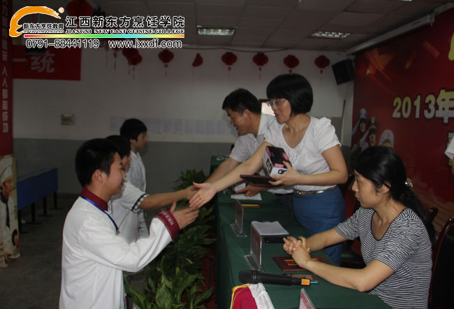 <a href=http://www.8881133.com target=_blank class=infotextkey>�����|����W(xu��)Ժ</a>��@�����Ȫ���ͬ�W(xu��)�C��.jpg