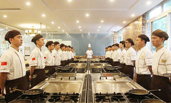 西餐實(shí)訓(xùn)場景三.jpg