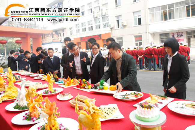 <a href=http://www.8881133.com target=_blank class=infotextkey>江西新東方烹飪學(xué)校</a>