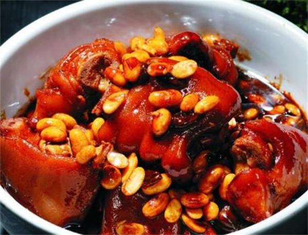 <a href=http://www.8881133.com target=_blank class=infotextkey>江西新東方烹飪學(xué)校</a>.jpg