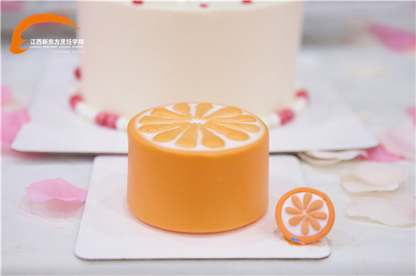 學西點就來<a href=http://www.8881133.com target=_blank class=infotextkey>江西新東方烹飪學院</a>.jpg