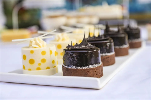 <a href=http://www.8881133.com target=_blank class=infotextkey>江西新東方烹飪學(xué)校</a>西點(diǎn)考核.jpg