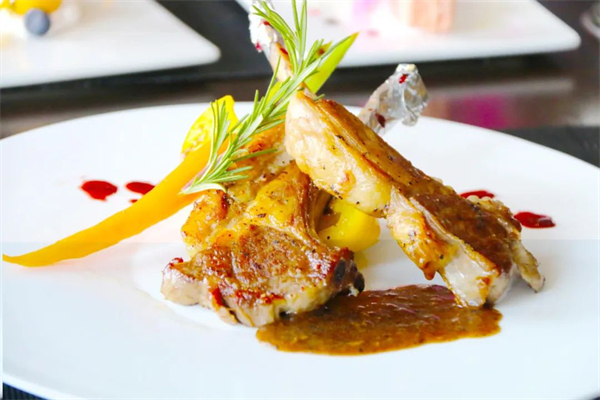 江西省“振興杯” 烹飪行業(yè)職業(yè)技能競(jìng)賽 .jpg