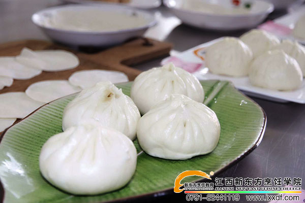 <a href=http://www.8881133.com target=_blank class=infotextkey>江西新東方烹飪學(xué)校</a>.jpg