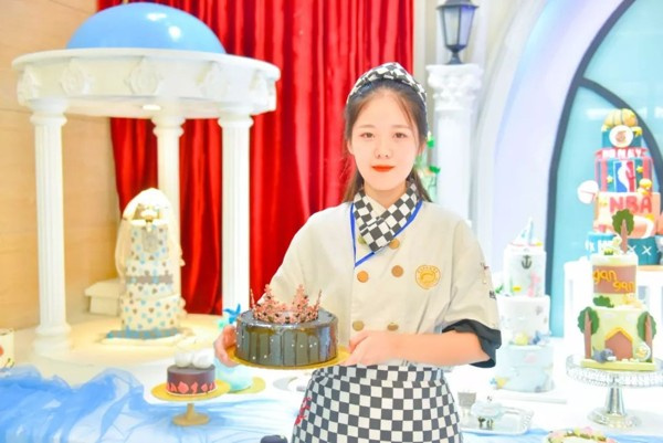 <a href=http://www.8881133.com target=_blank class=infotextkey>江西新東方烹飪學(xué)校</a>.jpg