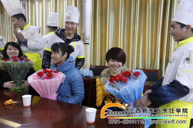 <a href=http://www.8881133.com target=_blank class=infotextkey>�����|����W(xu��)Ժ</a>&ldquo;�������� �����Ґ���&rdquo;���f�۵�ů��