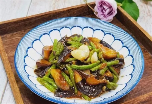 <a href=http://www.8881133.com target=_blank class=infotextkey>江西新東方烹飪學(xué)校</a>.jpg