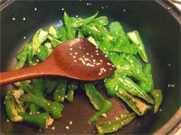 <a href=http://www.8881133.com target=_blank class=infotextkey>江西新東方烹飪學(xué)校</a>.jpg