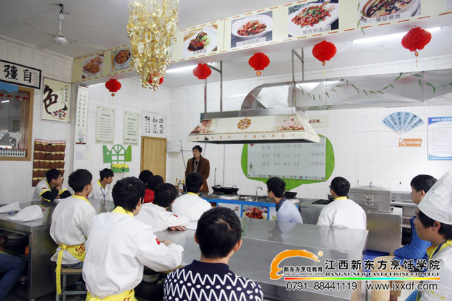 ��Ժ����(sh��)�_չ���(hu��)���x���ăr(ji��)ֵ�^����