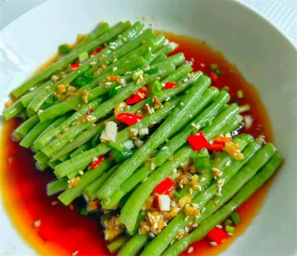 <a href=http://www.8881133.com target=_blank class=infotextkey>江西新東方烹飪學校</a>.jpg