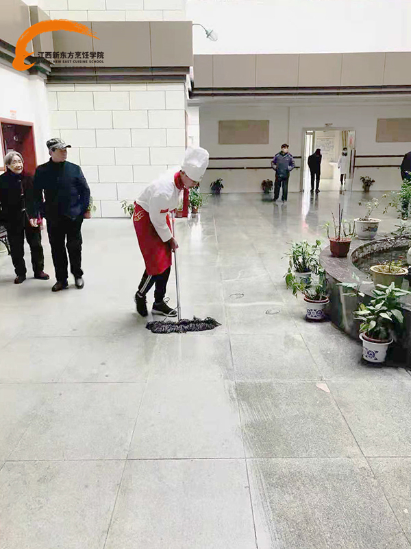 新東方學(xué)子德才兼?zhèn)?jpg