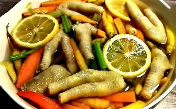 <a href=http://www.8881133.com target=_blank class=infotextkey>江西新東方烹飪學(xué)校</a>.jpg