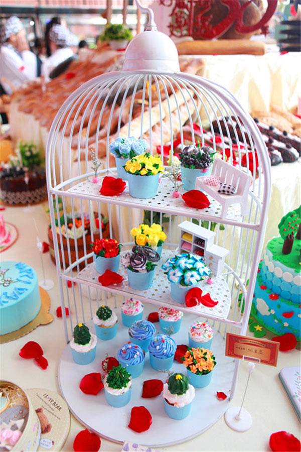 ���c��Ʒչ