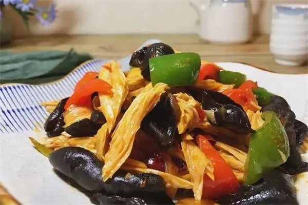 <a href=http://www.8881133.com target=_blank class=infotextkey>江西新東方烹飪學校</a>.jpg