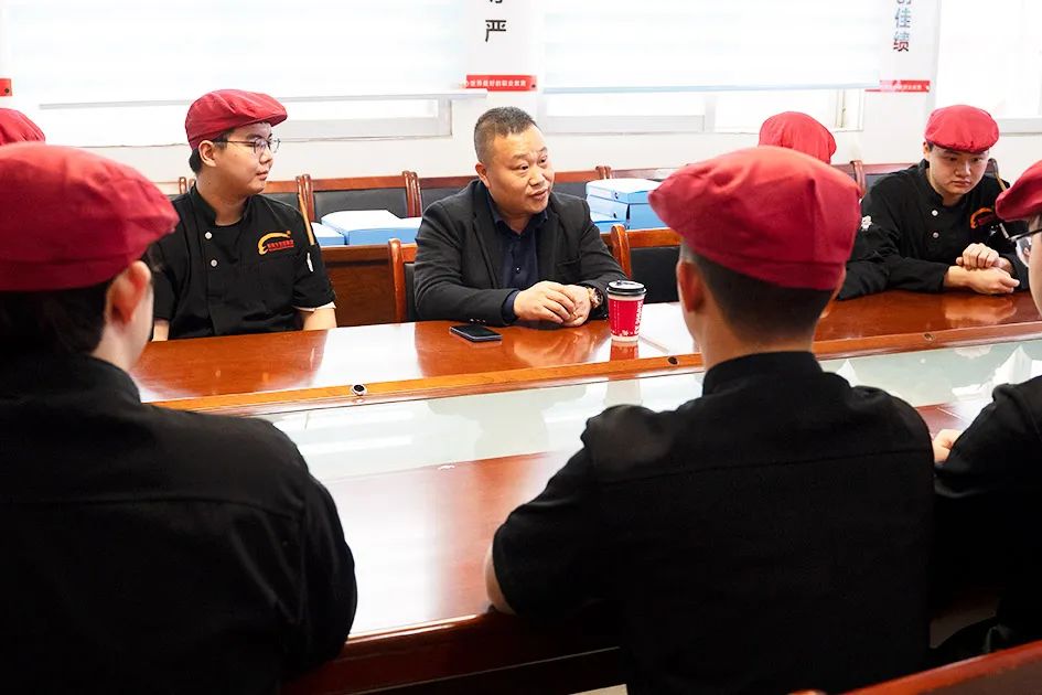 <a href=http://www.8881133.com target=_blank class=infotextkey>江西新東方烹飪學(xué)校</a>