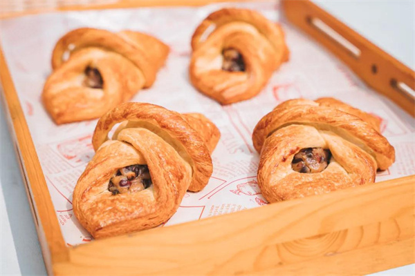 <a href=http://www.8881133.com target=_blank class=infotextkey>江西新東方烹飪學(xué)校</a>.jpg