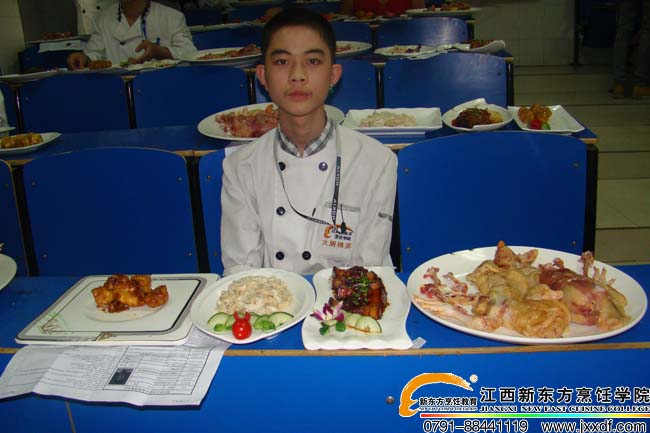 <a href=http://www.8881133.com target=_blank class=infotextkey>江西新東方烹飪學(xué)院</a>