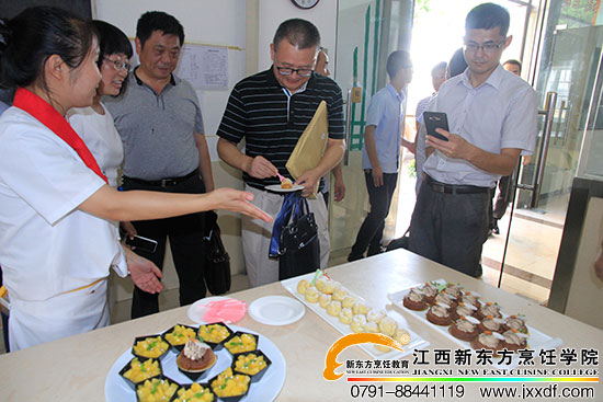 <a href=http://www.8881133.com target=_blank class=infotextkey>江西新東方烹飪學(xué)校</a>.jpg