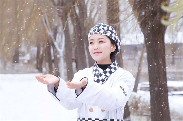 <a href=http://www.8881133.com target=_blank class=infotextkey>江西新東方烹飪學(xué)校</a>.jpg