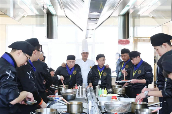 <a href=http://www.8881133.com target=_blank class=infotextkey>|W(xu)У</a>.jpg