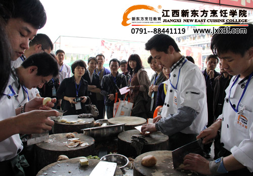 ��(l��i)�L���I(l��ng)��(d��o)���ώ����^<a href=http://www.8881133.com target=_blank class=infotextkey>�����|����W(xu��)Ժ</a>�W(xu��)��������(sh��)Ӗ(x��n)~~.jpg