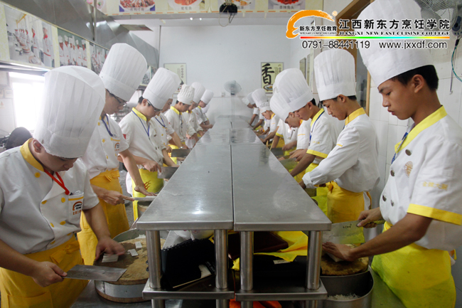 �g���N��