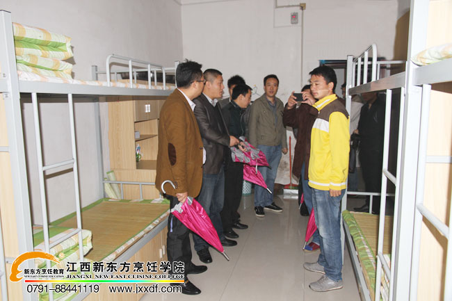 �������A��X�WУ