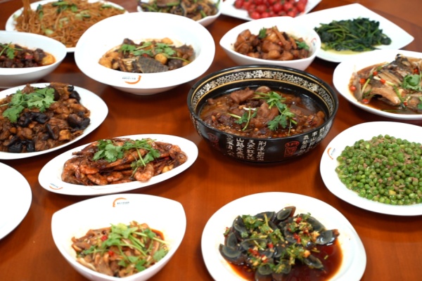 <a href=http://www.8881133.com target=_blank class=infotextkey>江西新東方烹飪學(xué)校</a>.jpg