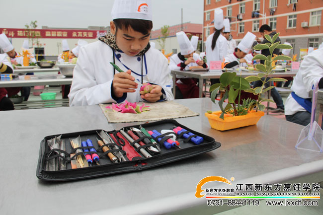 �|����W(xu��)У��ِ