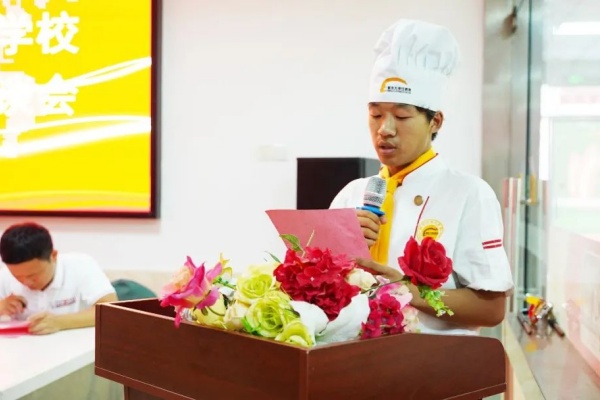 <a href=http://www.8881133.com target=_blank class=infotextkey>江西新東方烹飪學(xué)校</a>.jpg