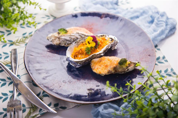 學(xué)西餐技術(shù)就到<a href=http://www.8881133.com target=_blank class=infotextkey>江西新東方烹飪學(xué)校</a>.jpg