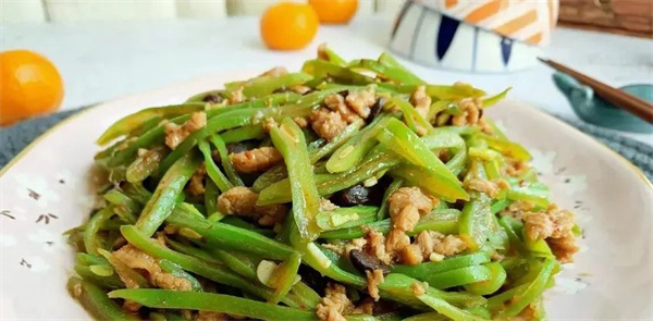 <a href=http://www.8881133.com target=_blank class=infotextkey>江西新東方烹飪學(xué)校</a>