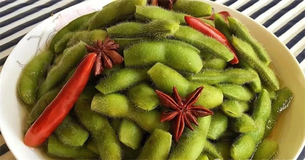 <a href=http://www.8881133.com target=_blank class=infotextkey>江西新東方烹飪學校</a>