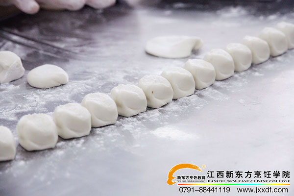 <a href=http://www.8881133.com target=_blank class=infotextkey>江西新東方烹飪學(xué)校</a>.jpg