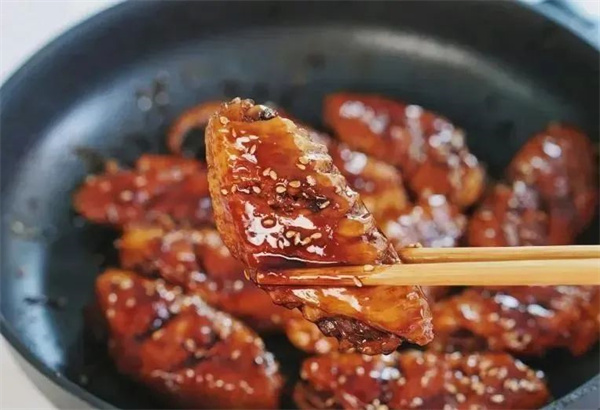 <a href=http://www.8881133.com target=_blank class=infotextkey>江西新東方烹飪學校</a>.jpg