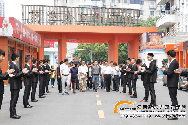 ���I(y��)��Y