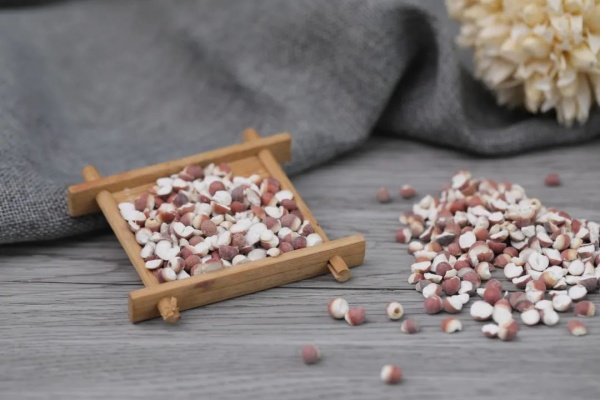 <a href=http://www.8881133.com target=_blank class=infotextkey>江西新東方烹飪學(xué)校</a>.jpg