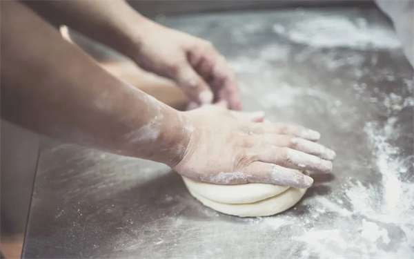 <a href=http://www.8881133.com target=_blank class=infotextkey>江西新東方烹飪學校</a>.jpg