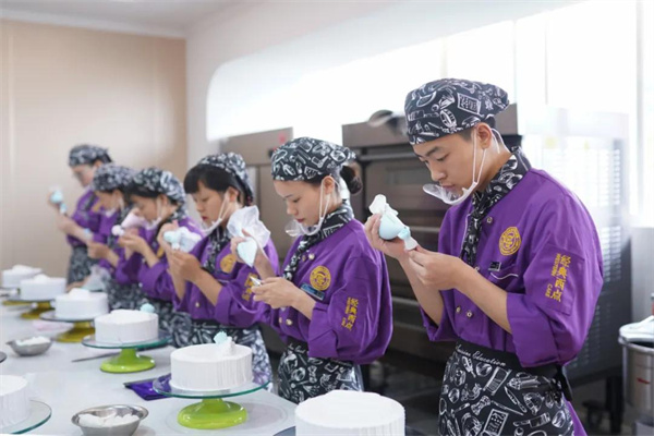 學西點技術就到江西新東方.jpg